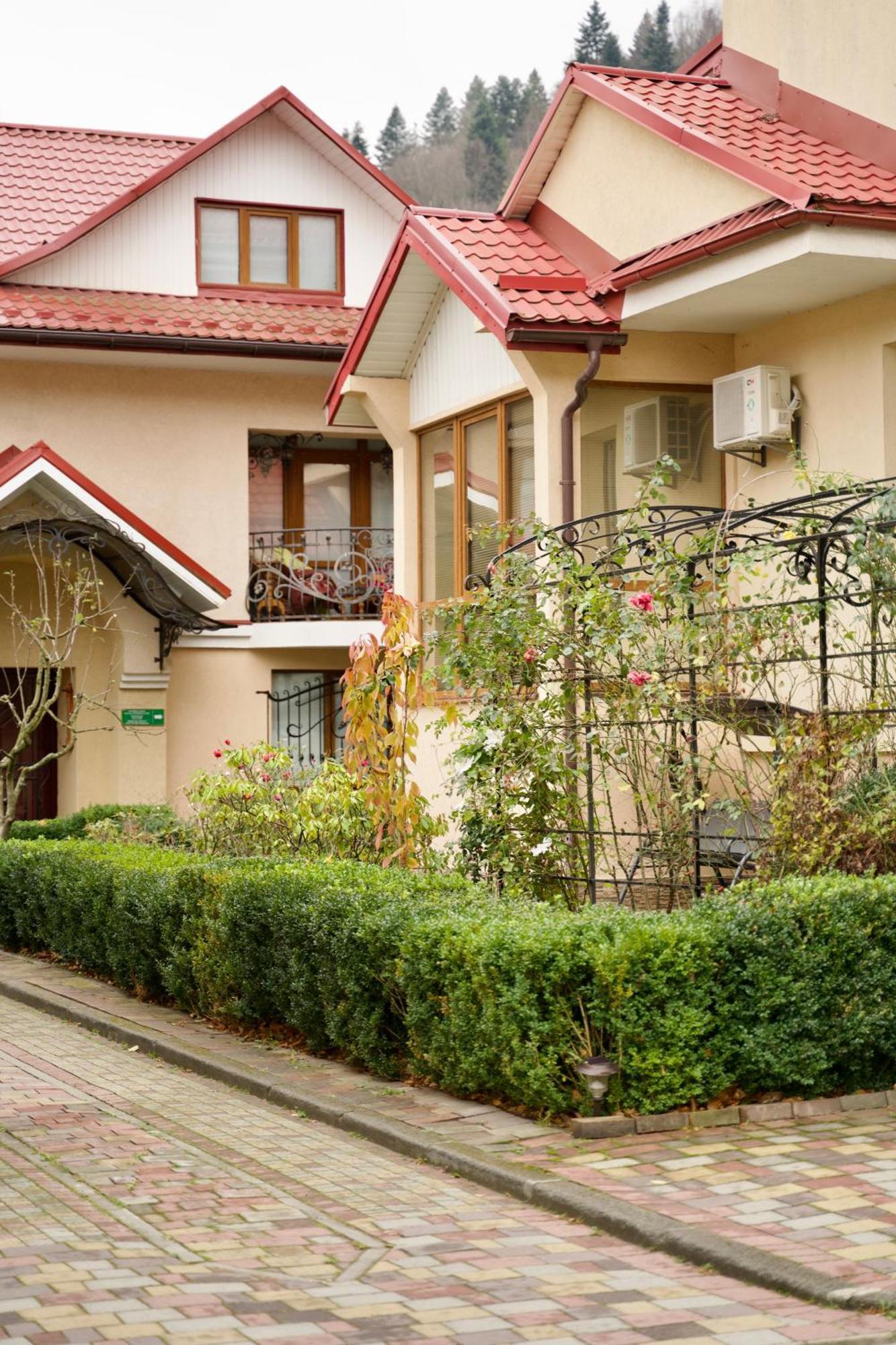 Петрос Family Hotel Jaremtsche Exterior foto